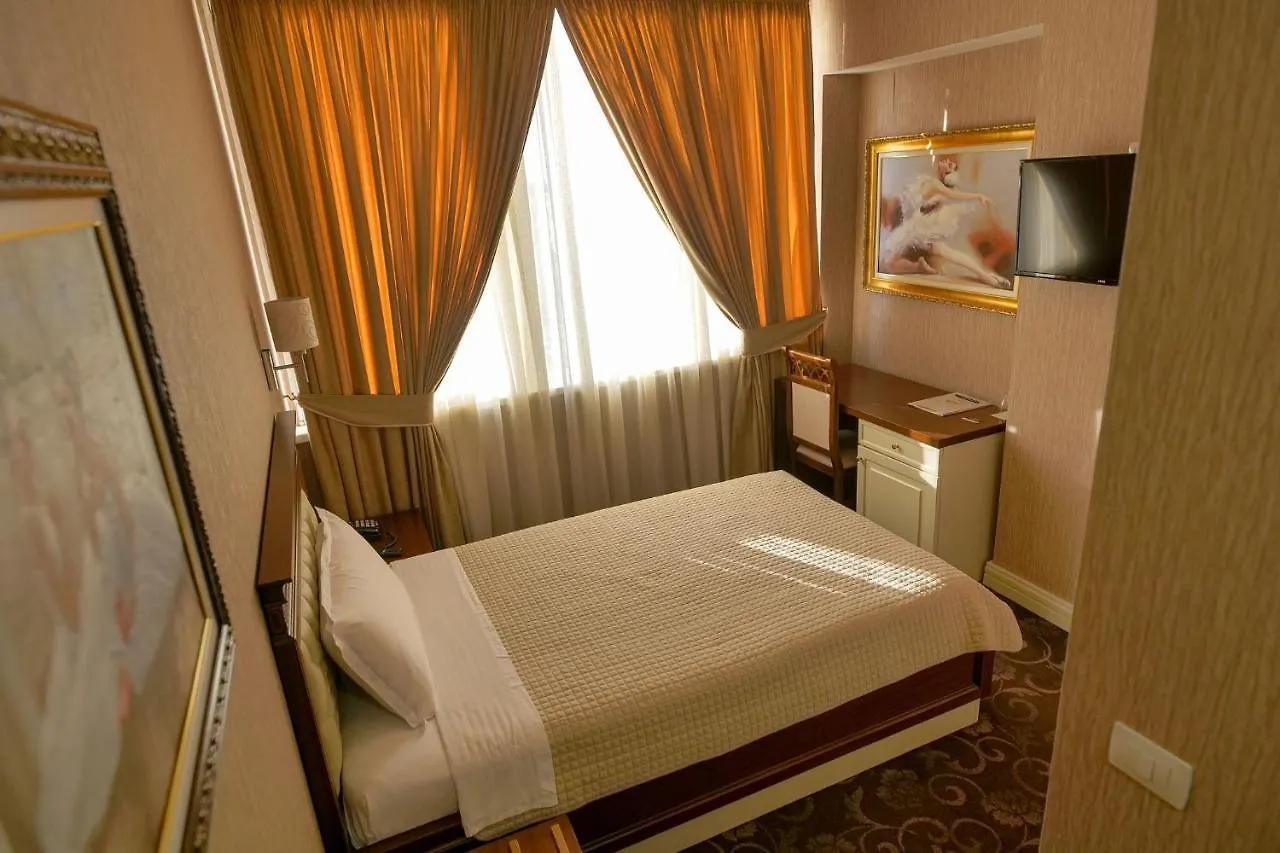 Rozafa Hotel شكودر 4*,  ألبانيا