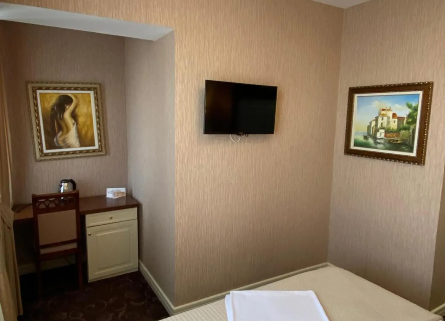 ****  Rozafa Hotel Shkoder Albania